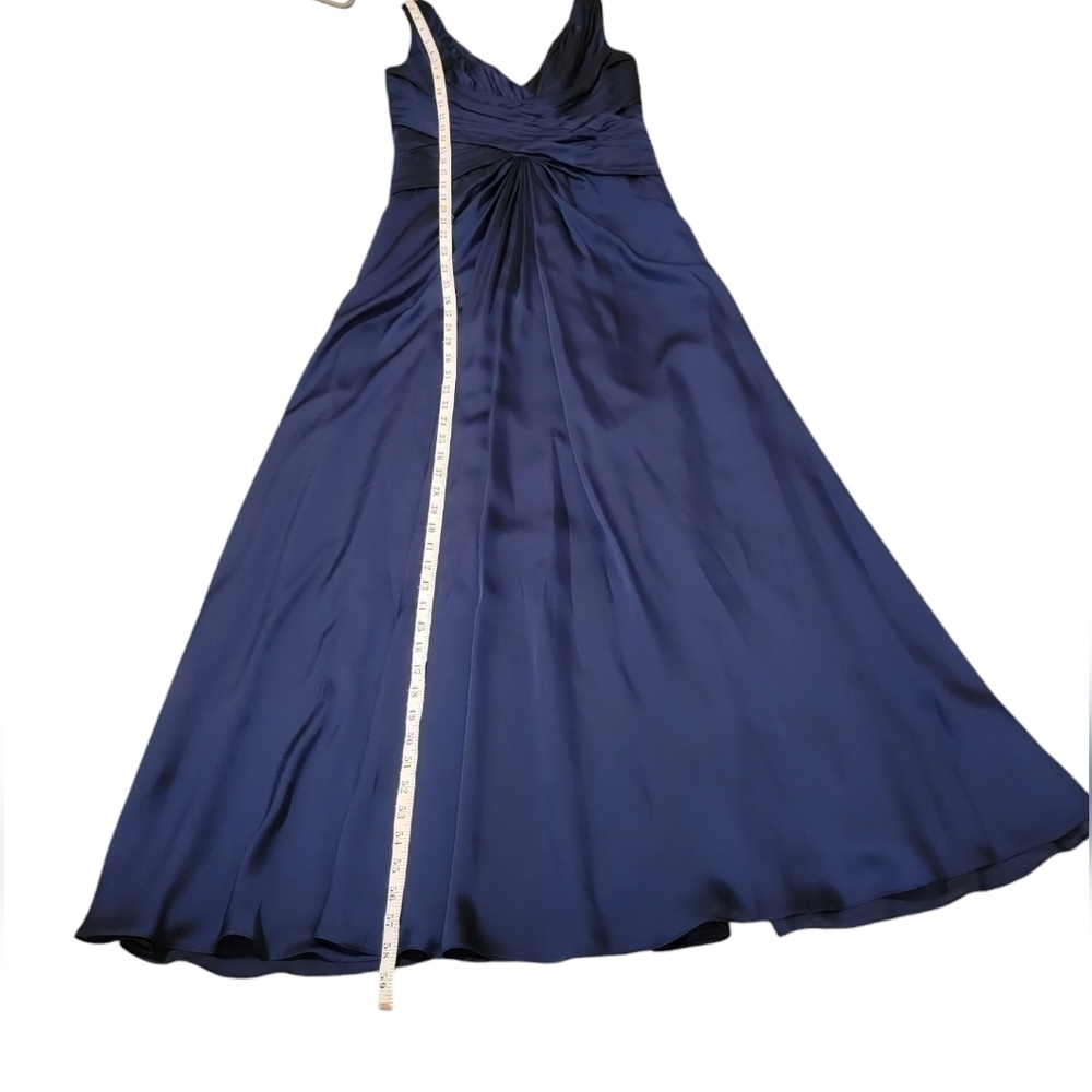 Monique Lhuillier Bridesmaid Floor Length Maxi Sleeveless Ruched Gathered Satin - Picture 9 of 12